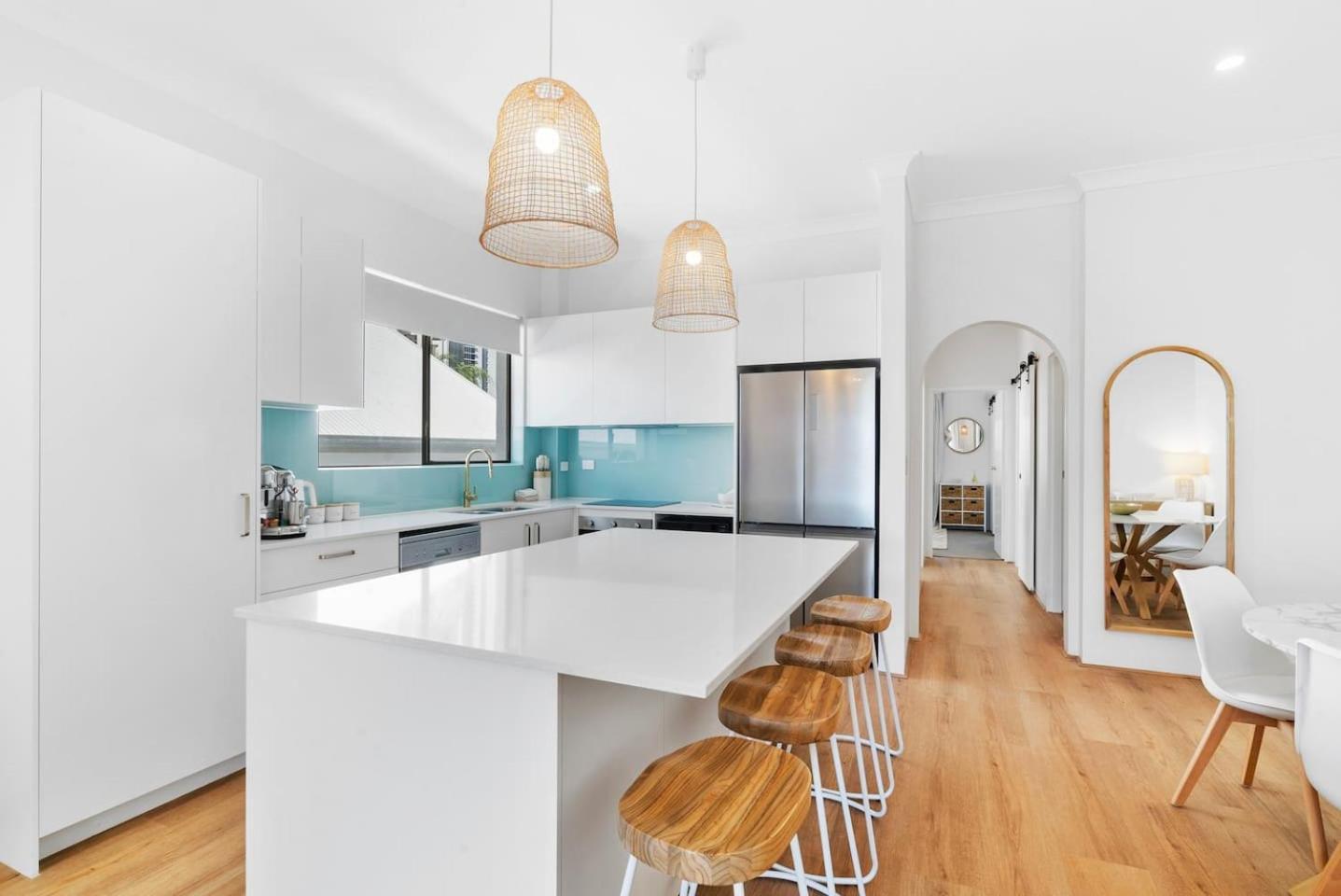 Apartment St Tropez Treasure - A Dazzling Beachside Gem